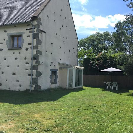 Gite Rural - Grange Des Pres Blancs Chaine Des Puys Le Vernet-Sainte-Marguerite Eksteriør billede
